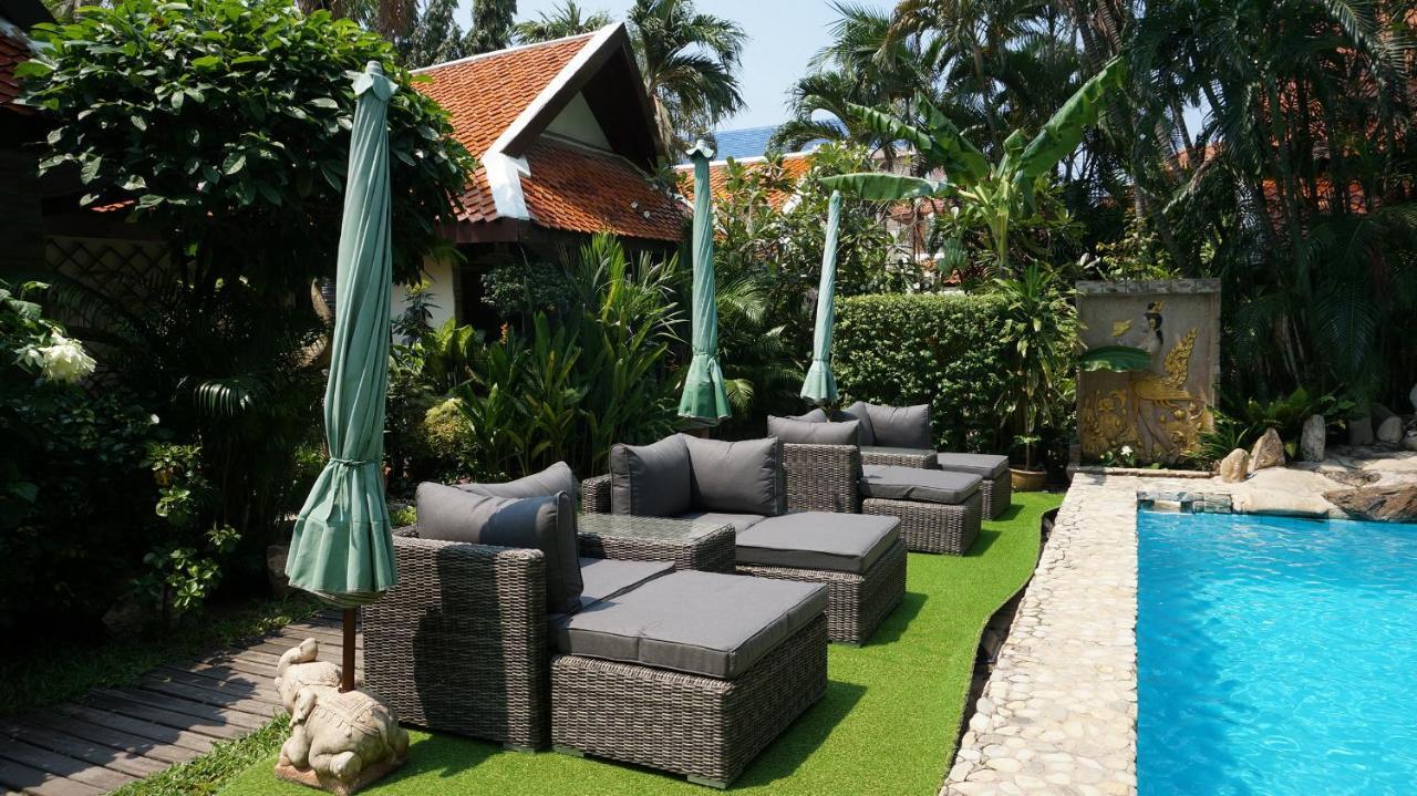 Leprive Resort Pattaya Buitenkant foto
